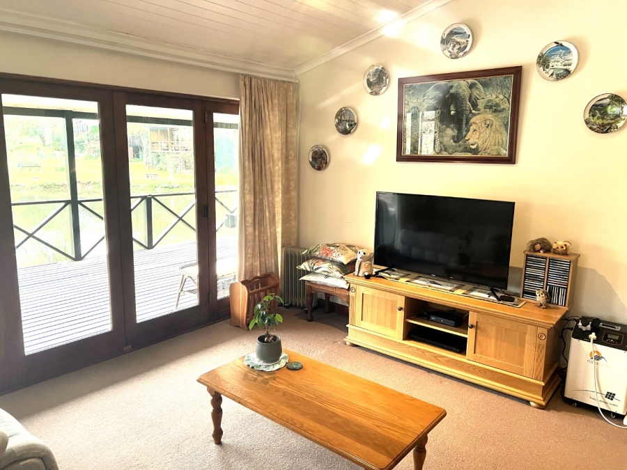 2 Bedroom Property for Sale in Harkerville A H Western Cape